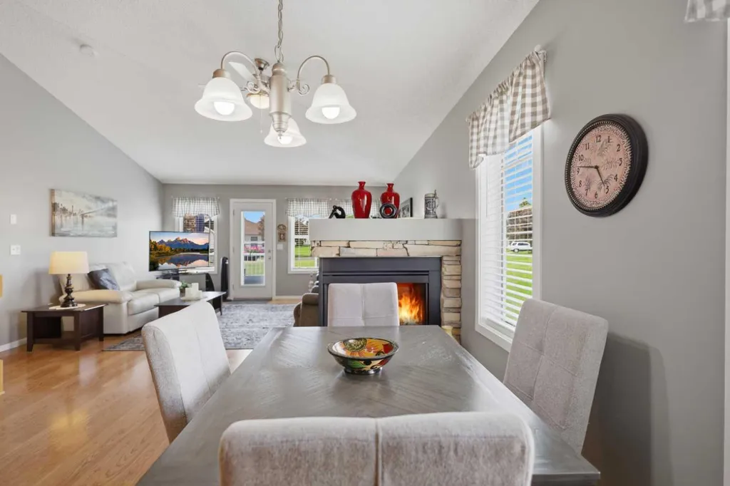 459 Jenkins Drive Red Deer AB T4P 3X1