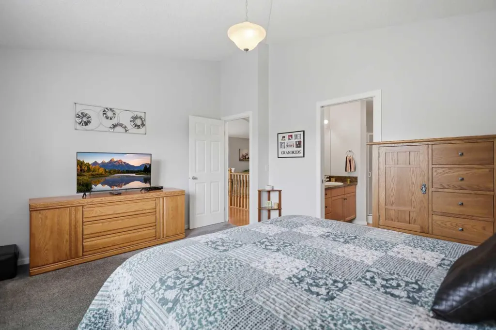 459 Jenkins Drive Red Deer AB T4P 3X1