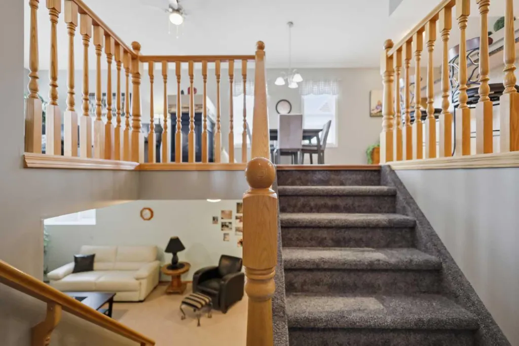459 Jenkins Drive Red Deer AB T4P 3X1