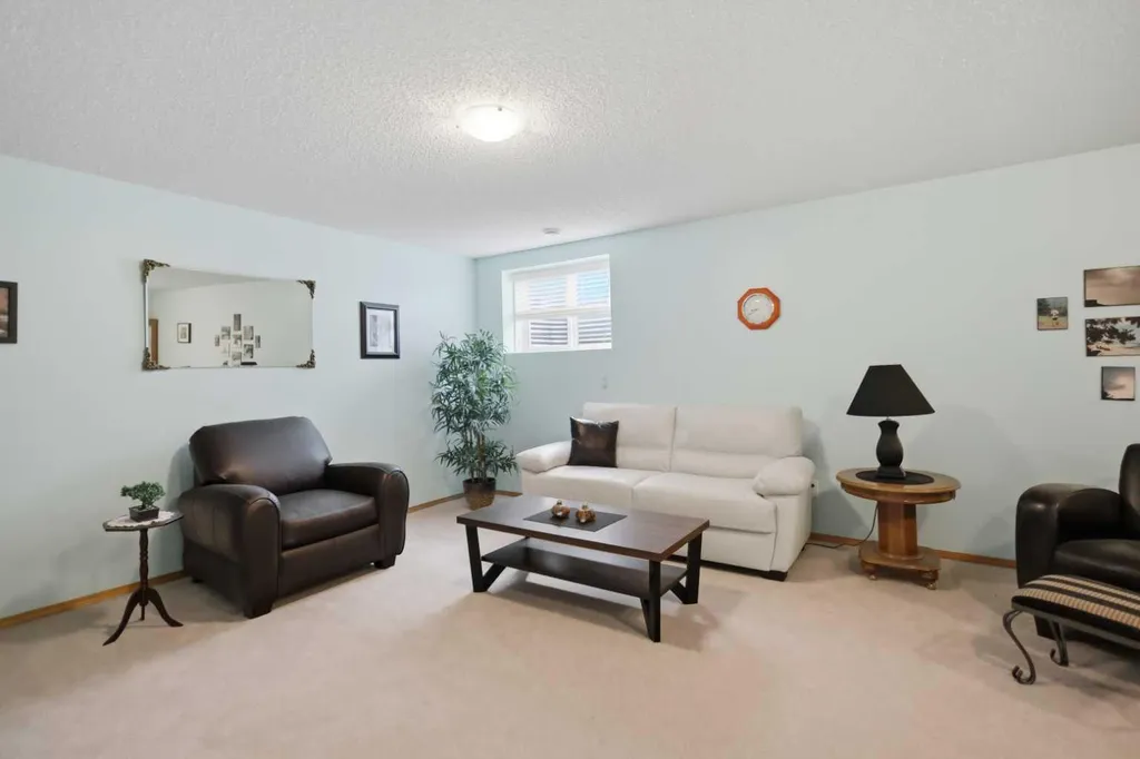 459 Jenkins Drive Red Deer AB T4P 3X1