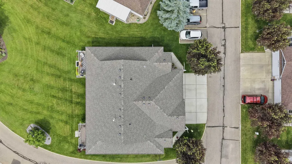 459 Jenkins Drive Red Deer AB T4P 3X1