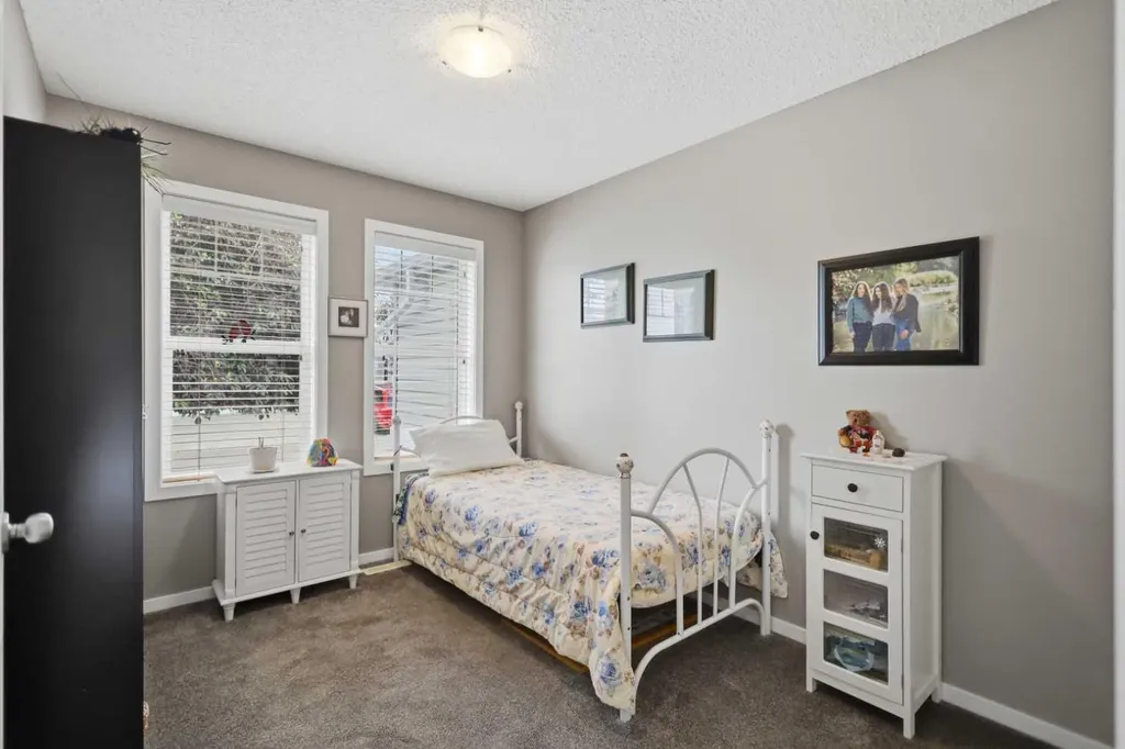 459 Jenkins Drive Red Deer AB T4P 3X1
