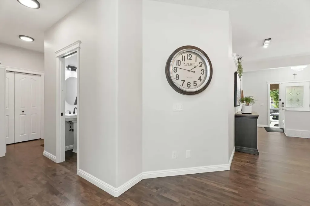 161 Cranleigh Bay SE Calgary AB T3M 1H5