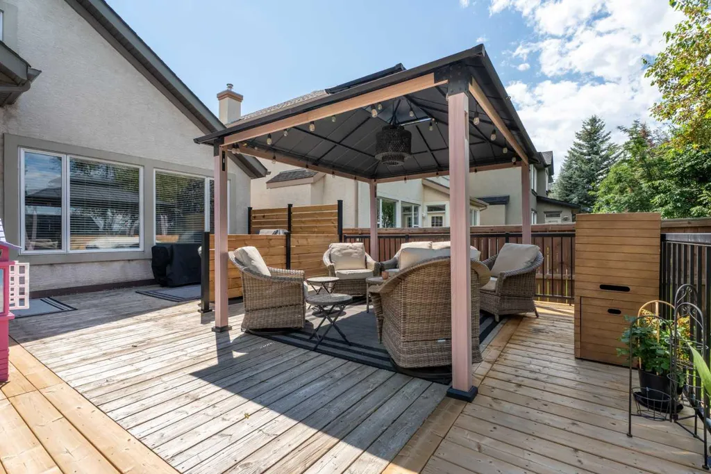 161 Cranleigh Bay SE Calgary AB T3M 1H5