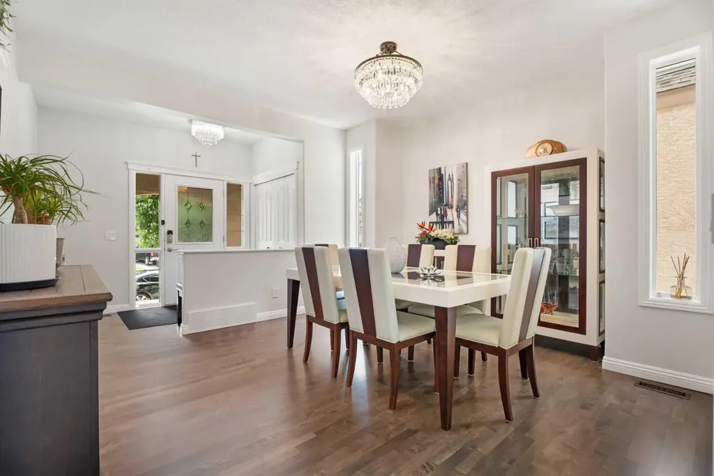 161 Cranleigh Bay SE Calgary AB T3M 1H5