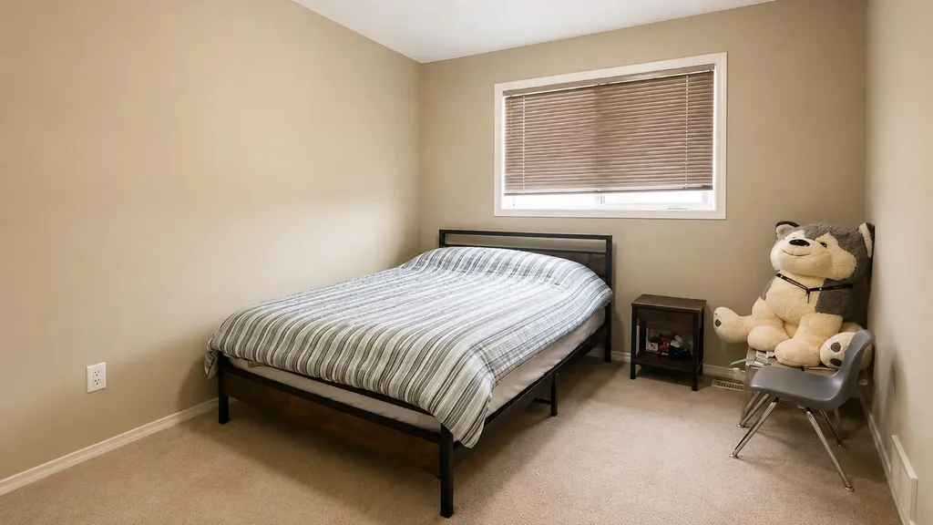 83 Lakeway Boulevard Sylvan Lake AB T4S 2P4