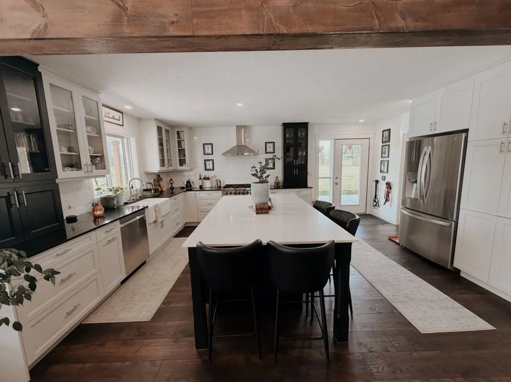 1101 6 Street SW Sundre AB T0M 1X0