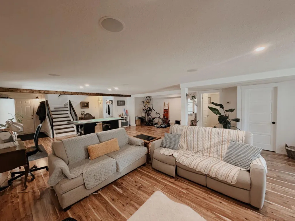 1101 6 Street SW Sundre AB T0M 1X0
