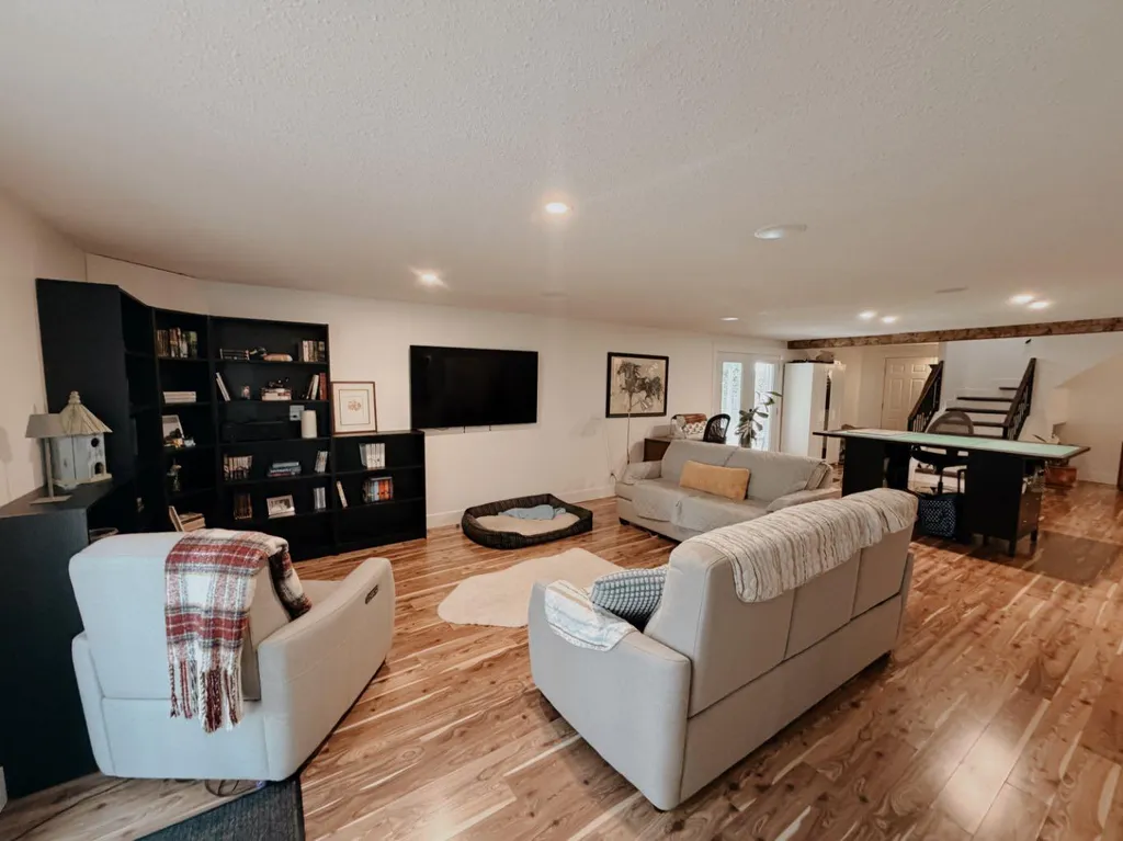 1101 6 Street SW Sundre AB T0M 1X0