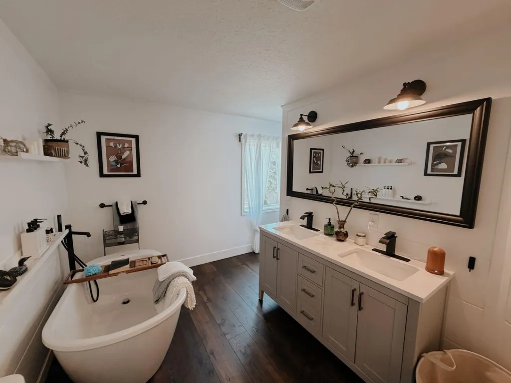 1101 6 Street SW Sundre AB T0M 1X0