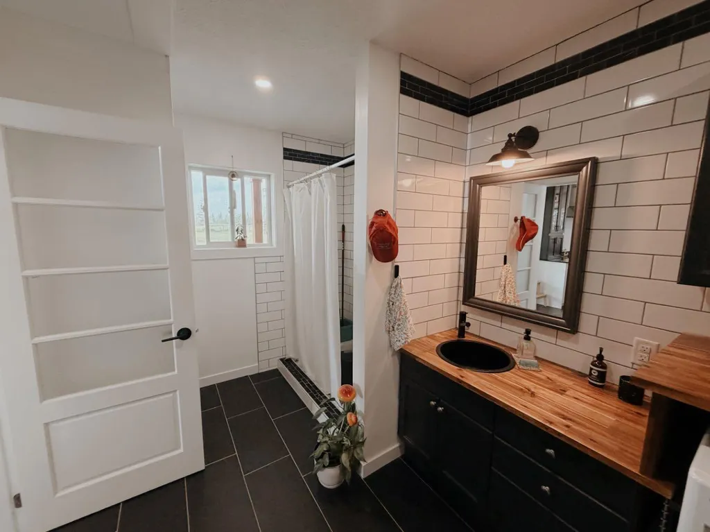 1101 6 Street SW Sundre AB T0M 1X0