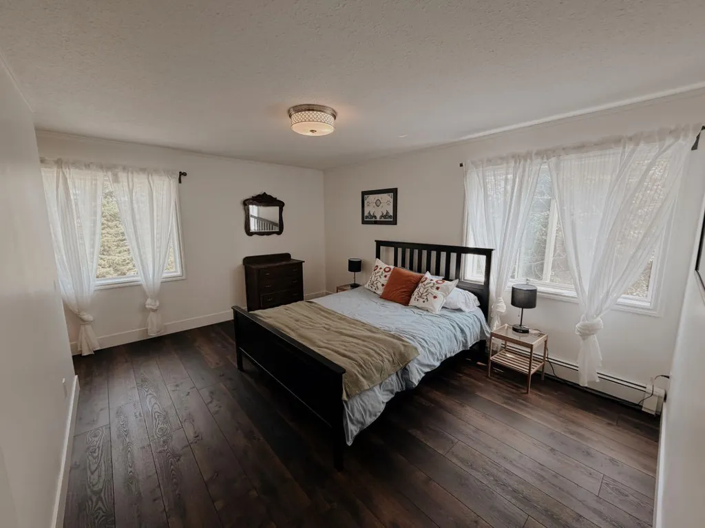 1101 6 Street SW Sundre AB T0M 1X0