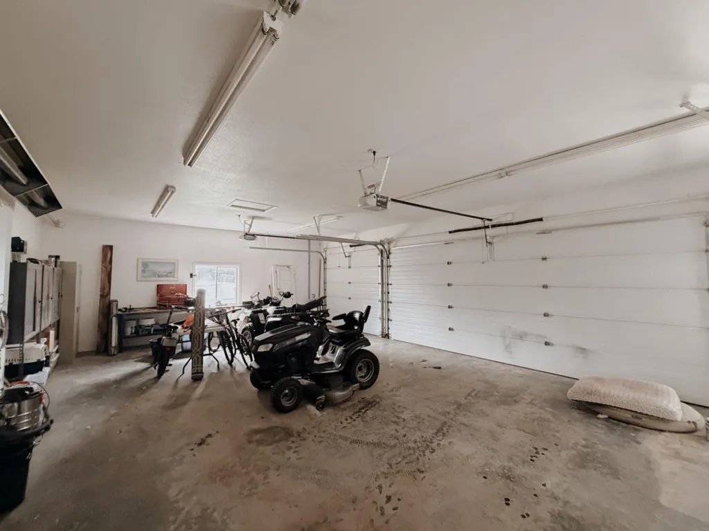 1101 6 Street SW Sundre AB T0M 1X0