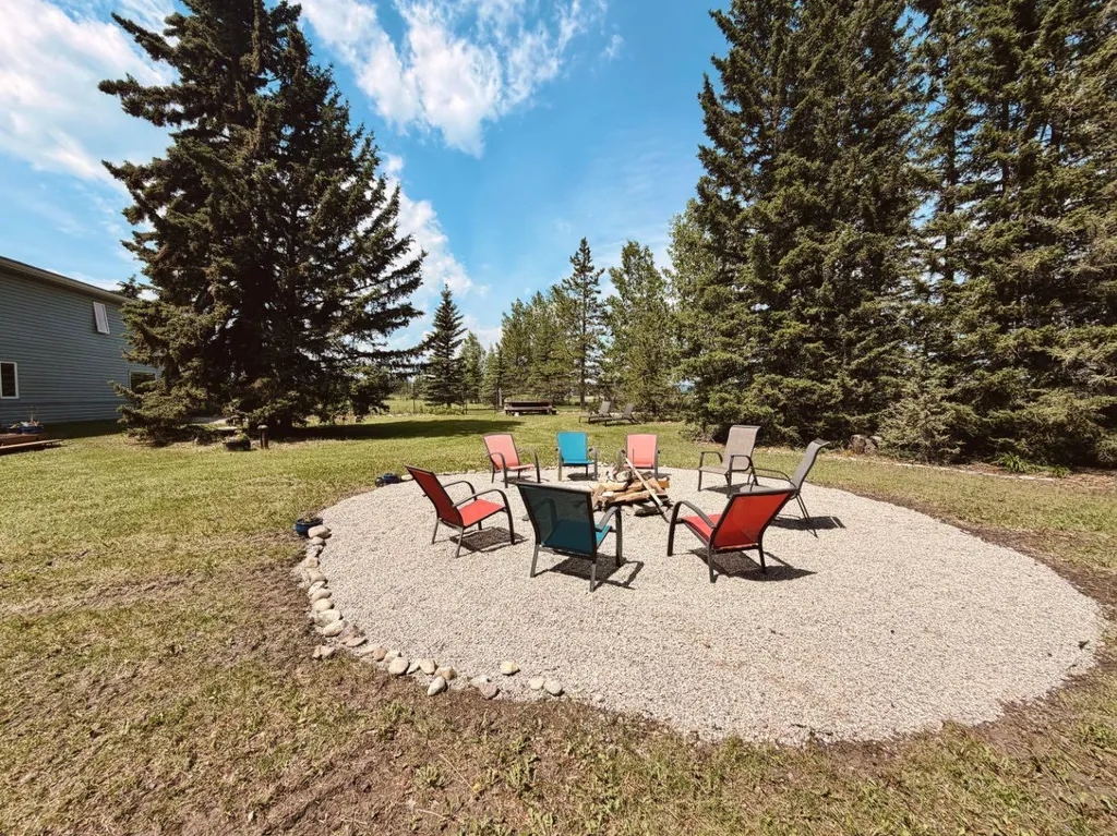 1101 6 Street SW Sundre AB T0M 1X0