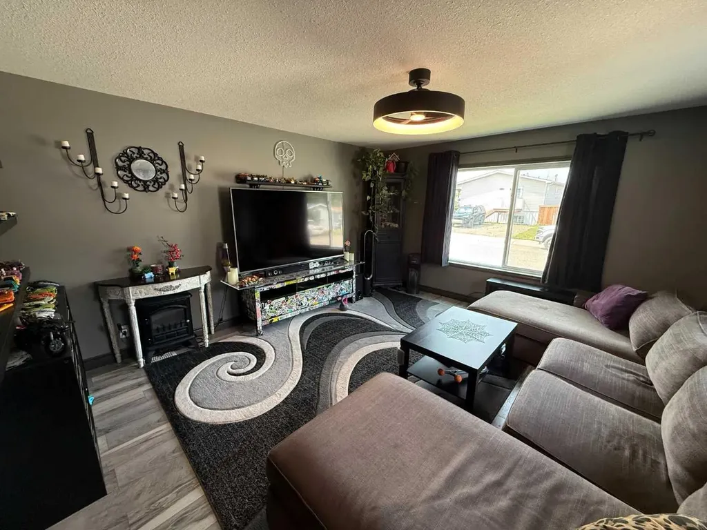 101 Litke Cove Hinton AB T7V 1A7