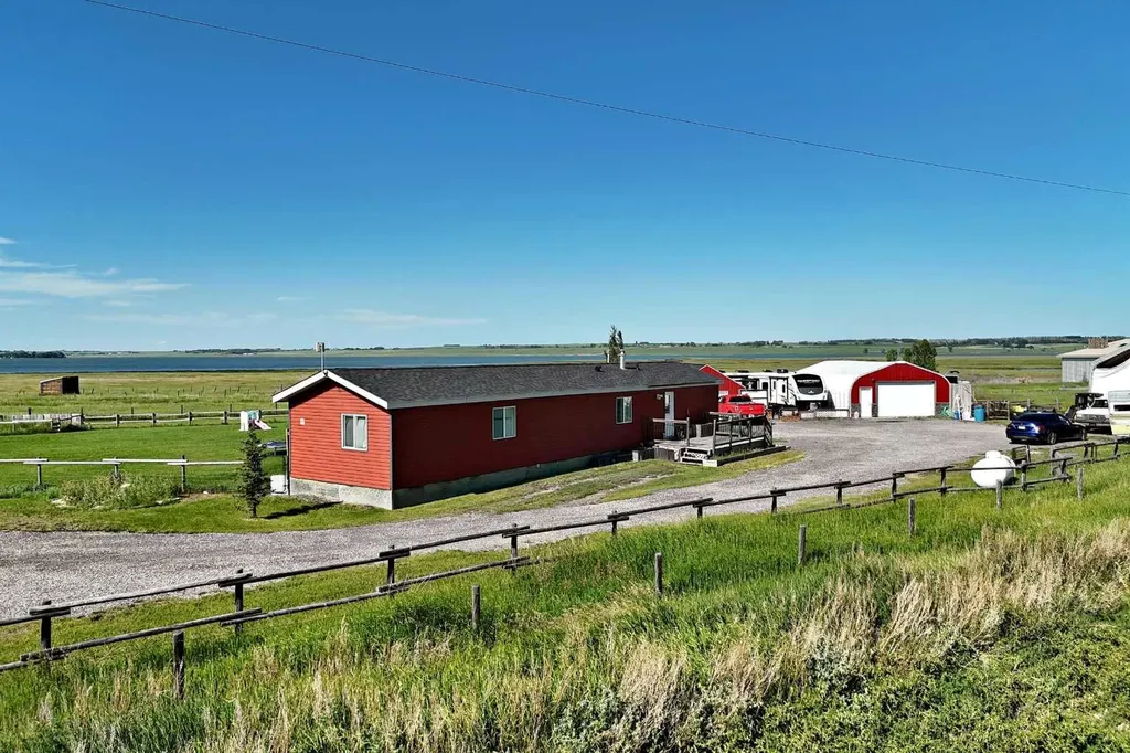 233075 Range Road 245 Rural Wheatland County AB T1P 0R6