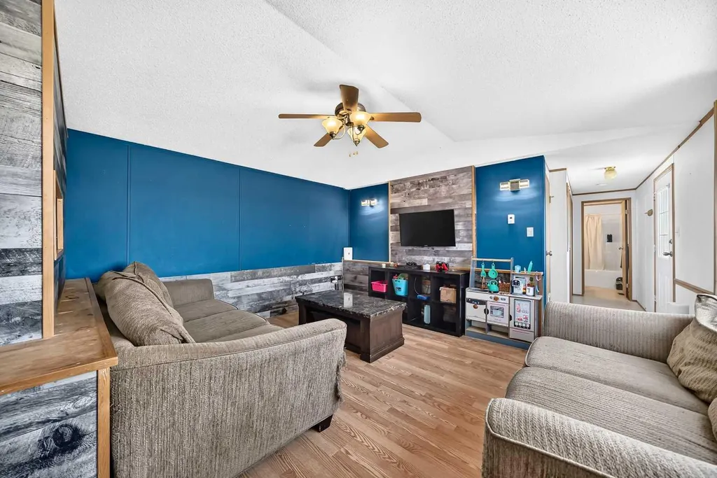 233075 Range Road 245 Rural Wheatland County AB T1P 0R6