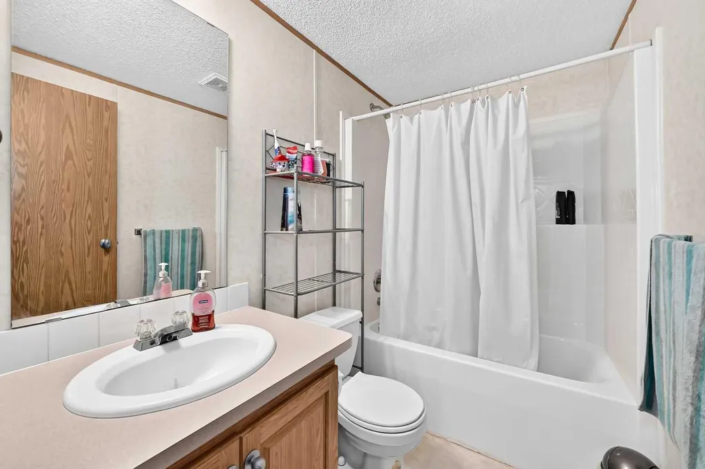 233075 Range Road 245 Rural Wheatland County AB T1P 0R6