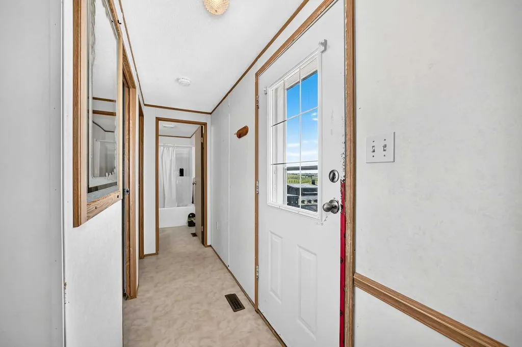 233075 Range Road 245 Rural Wheatland County AB T1P 0R6
