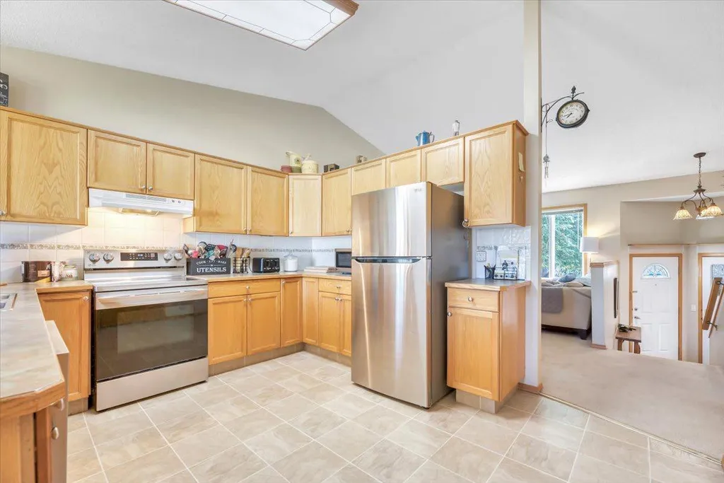 418 1 Avenue NW Diamond Valley AB T0L0H0