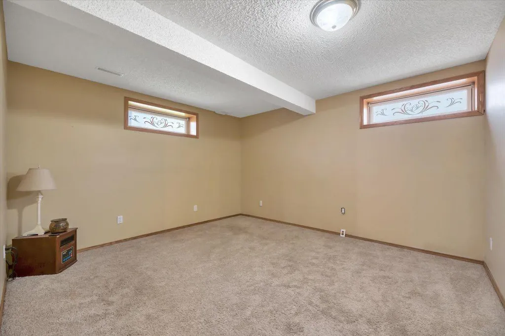 418 1 Avenue NW Diamond Valley AB T0L0H0
