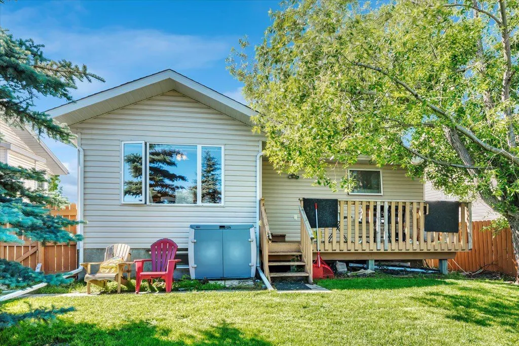 418 1 Avenue NW Diamond Valley AB T0L0H0
