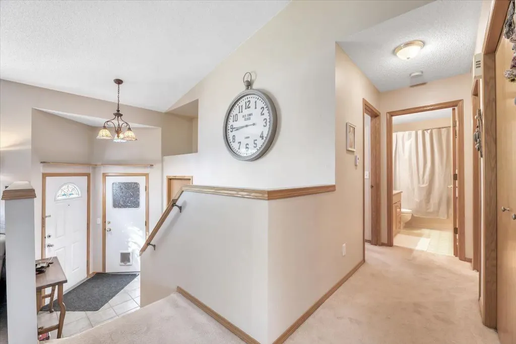 418 1 Avenue NW Diamond Valley AB T0L0H0