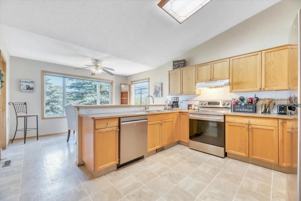 418 1 Avenue NW Diamond Valley AB T0L0H0