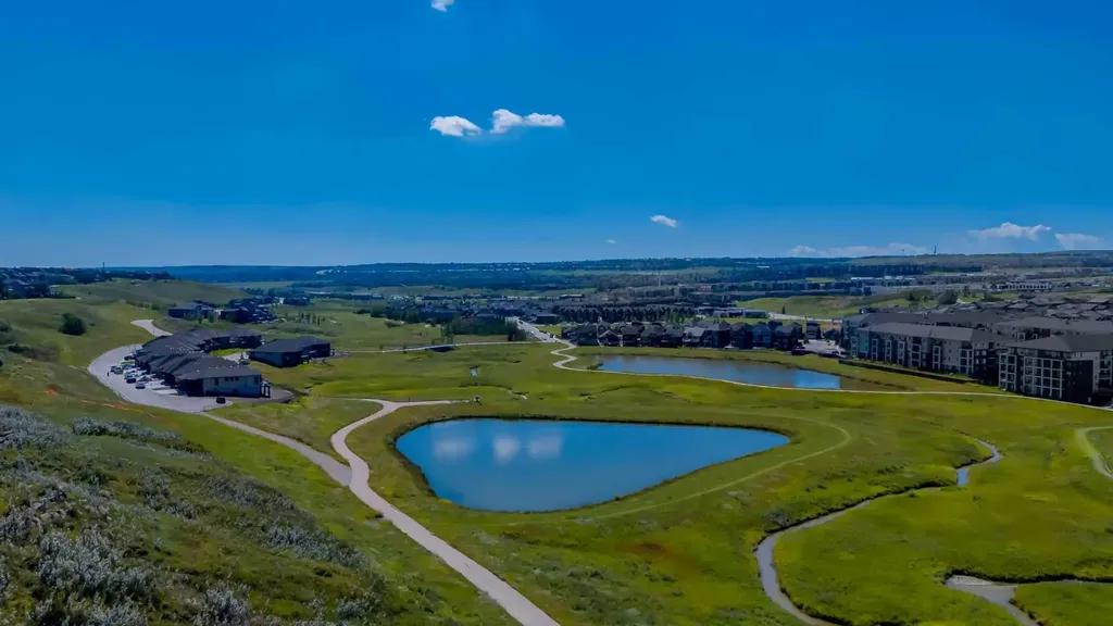 10 Sage Meadows Landing NW Calgary AB T3P 2Z8