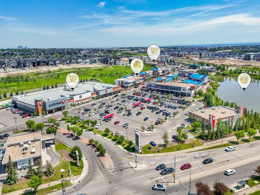 25 Aspenmont Heights SW Calgary AB T3H 0E4