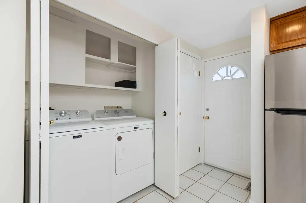 9090 24 Street SE Calgary AB T2C 2H4