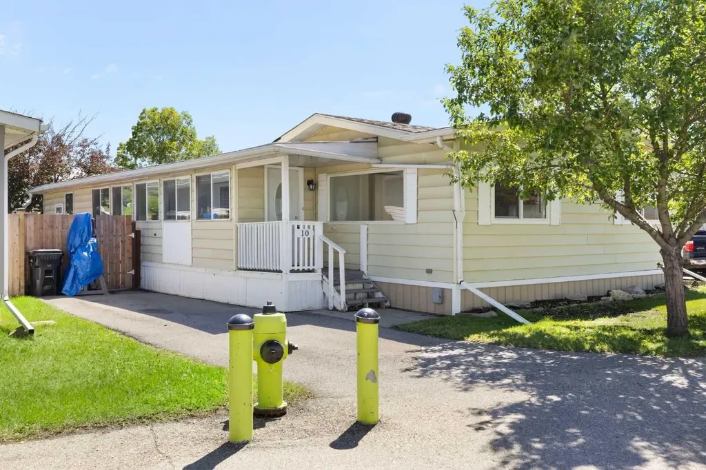 9090 24 Street SE Calgary AB T2C 2H4