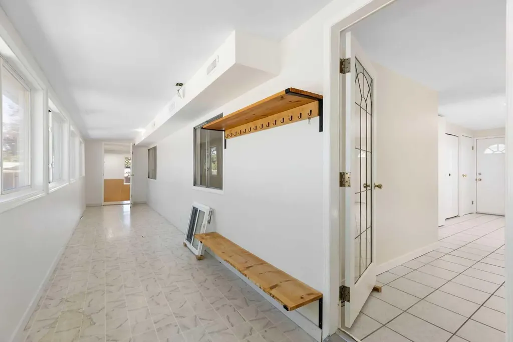 9090 24 Street SE Calgary AB T2C 2H4