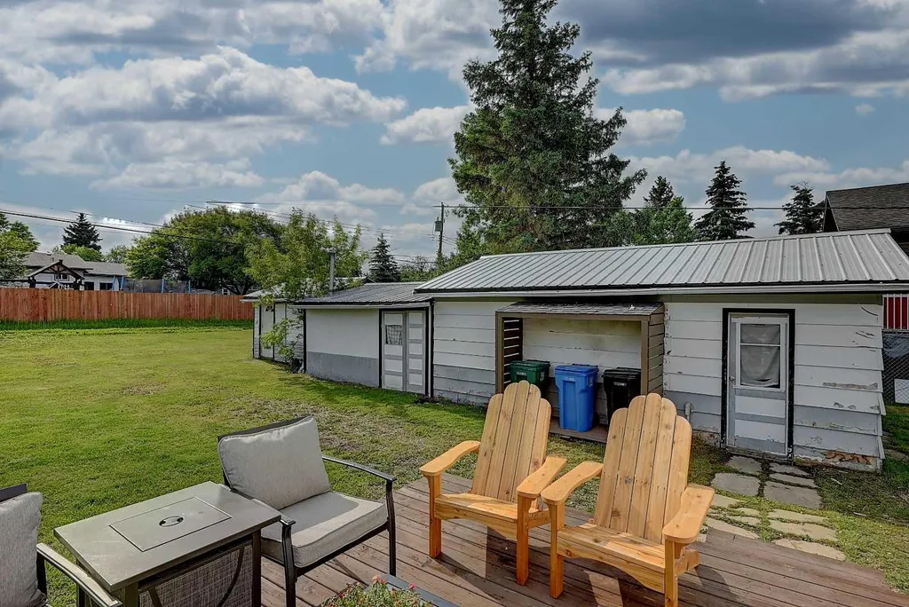 914 6 Avenue Beaverlodge AB T0H 0C0