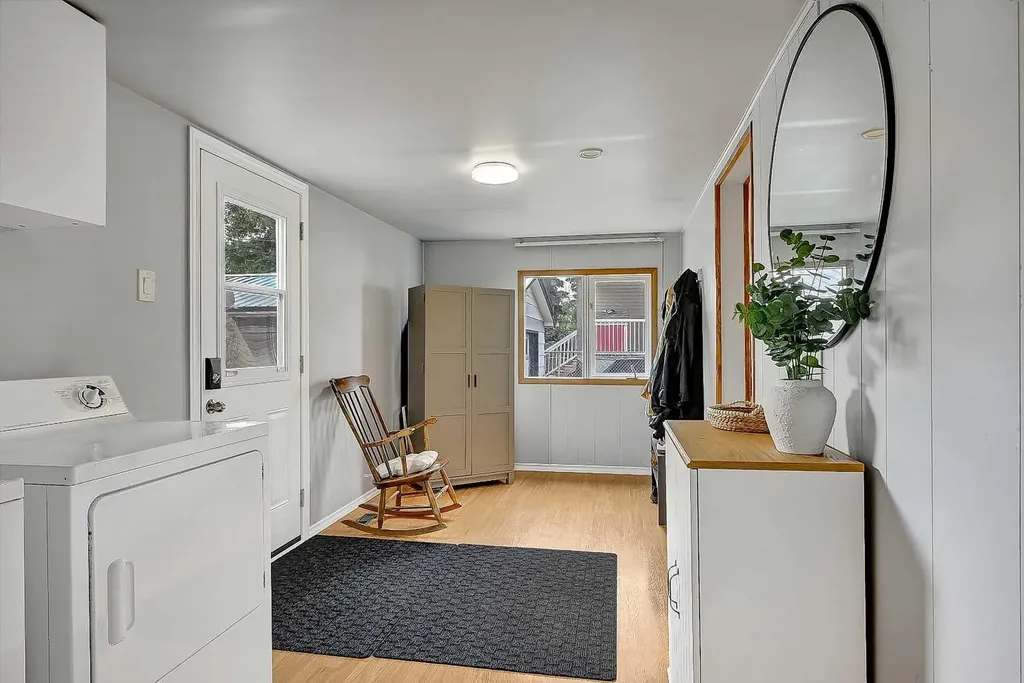 914 6 Avenue Beaverlodge AB T0H 0C0