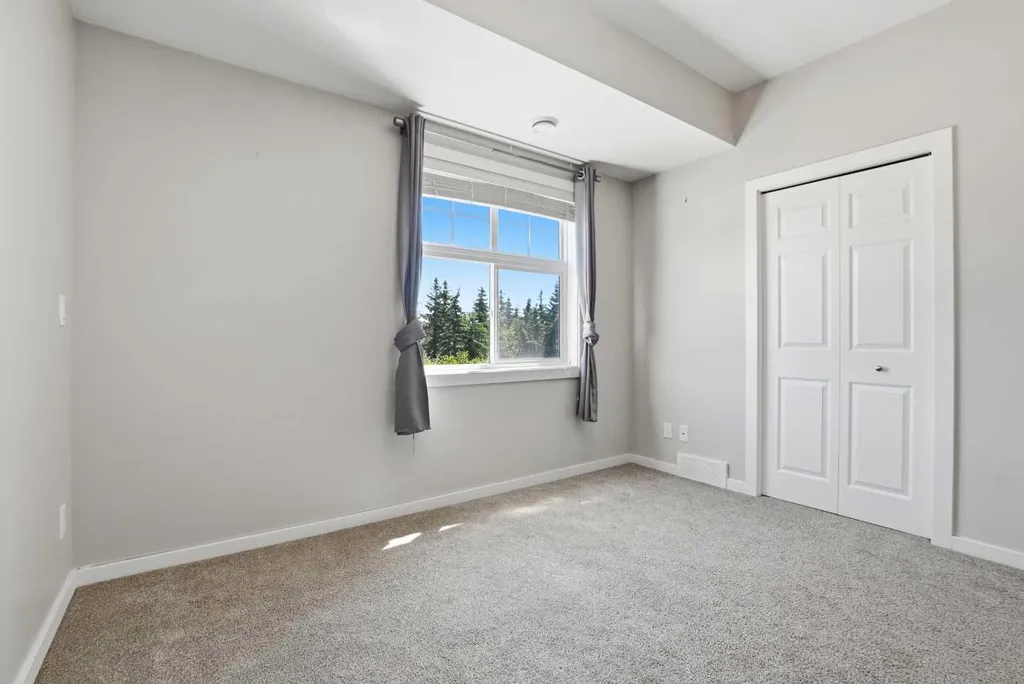 5300 Vista Trail Blackfalds AB T4M 0L8