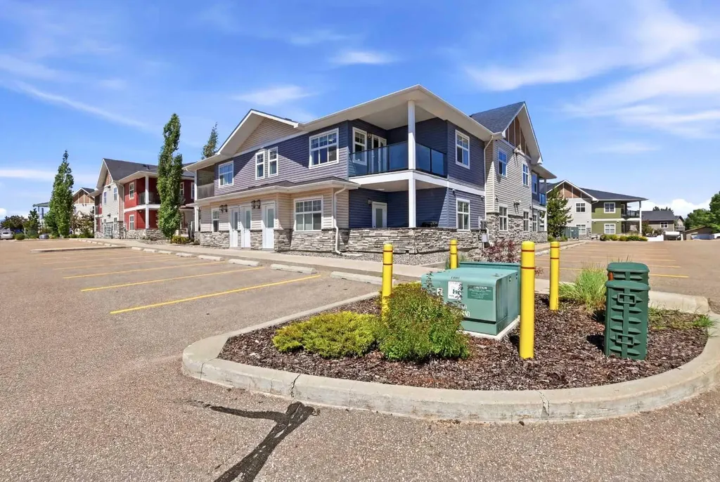 5300 Vista Trail Blackfalds AB T4M 0L8