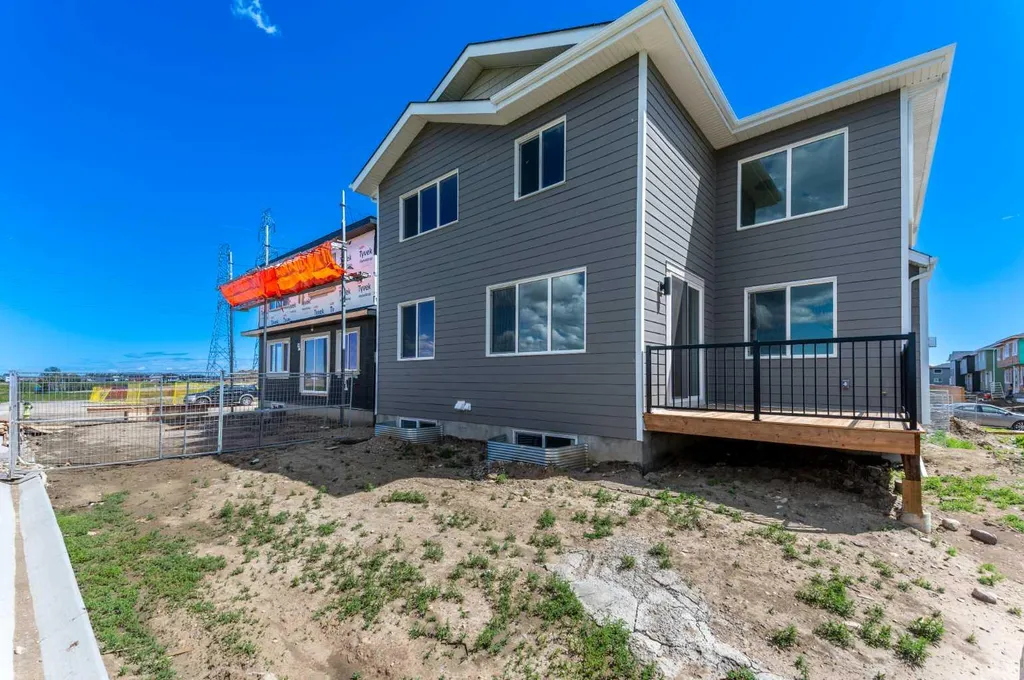 16 Waterford Place Chestermere AB T1X 3B3