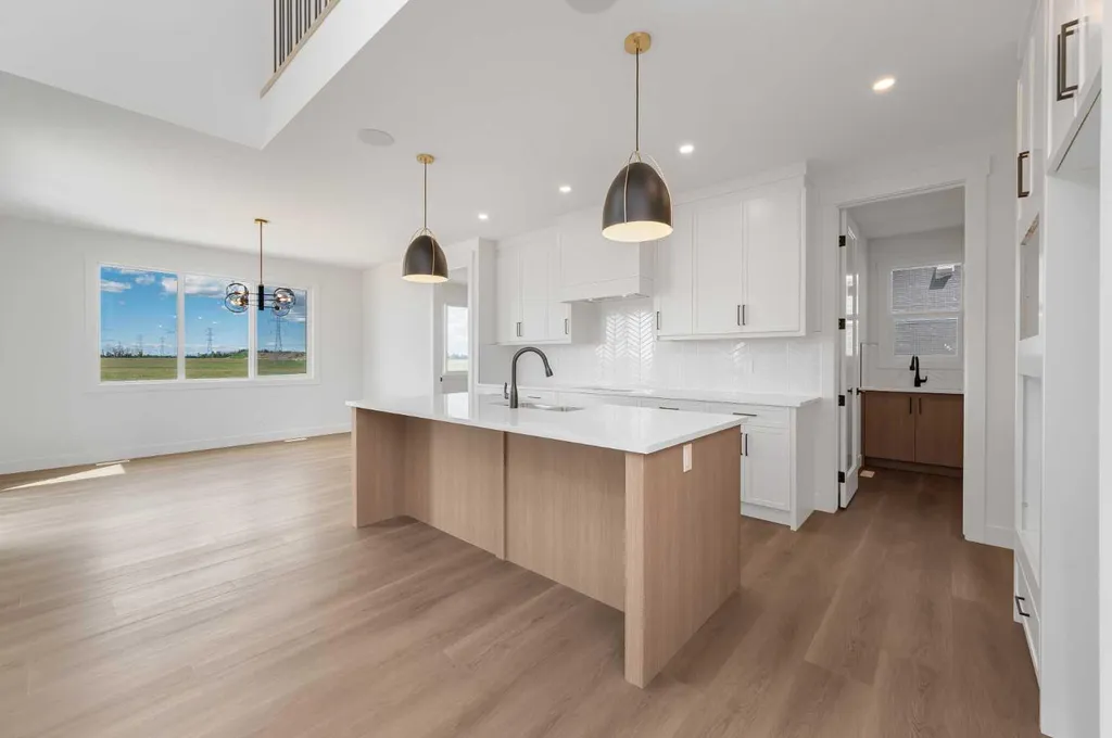 16 Waterford Place Chestermere AB T1X 3B3