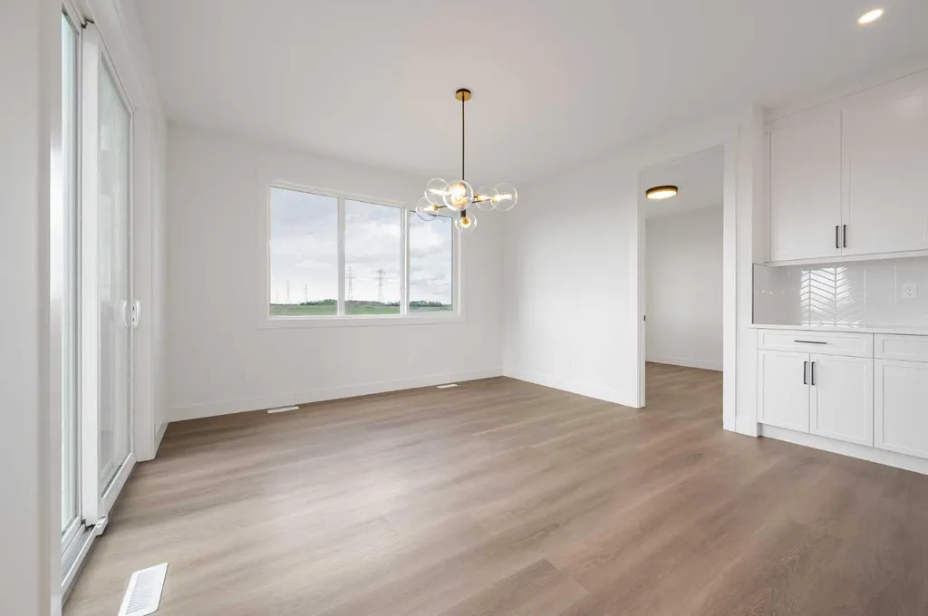 16 Waterford Place Chestermere AB T1X 3B3