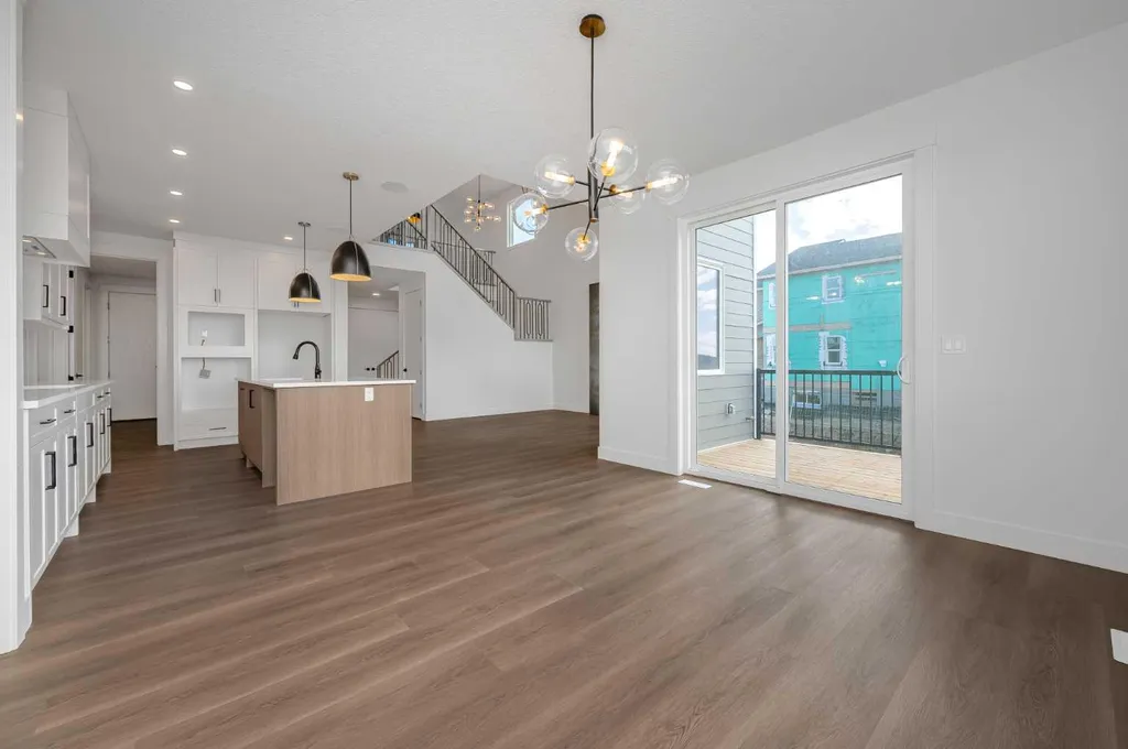 16 Waterford Place Chestermere AB T1X 3B3