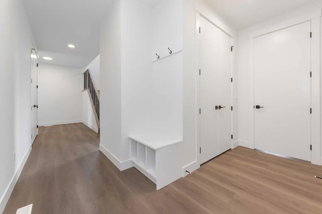 16 Waterford Place Chestermere AB T1X 3B3