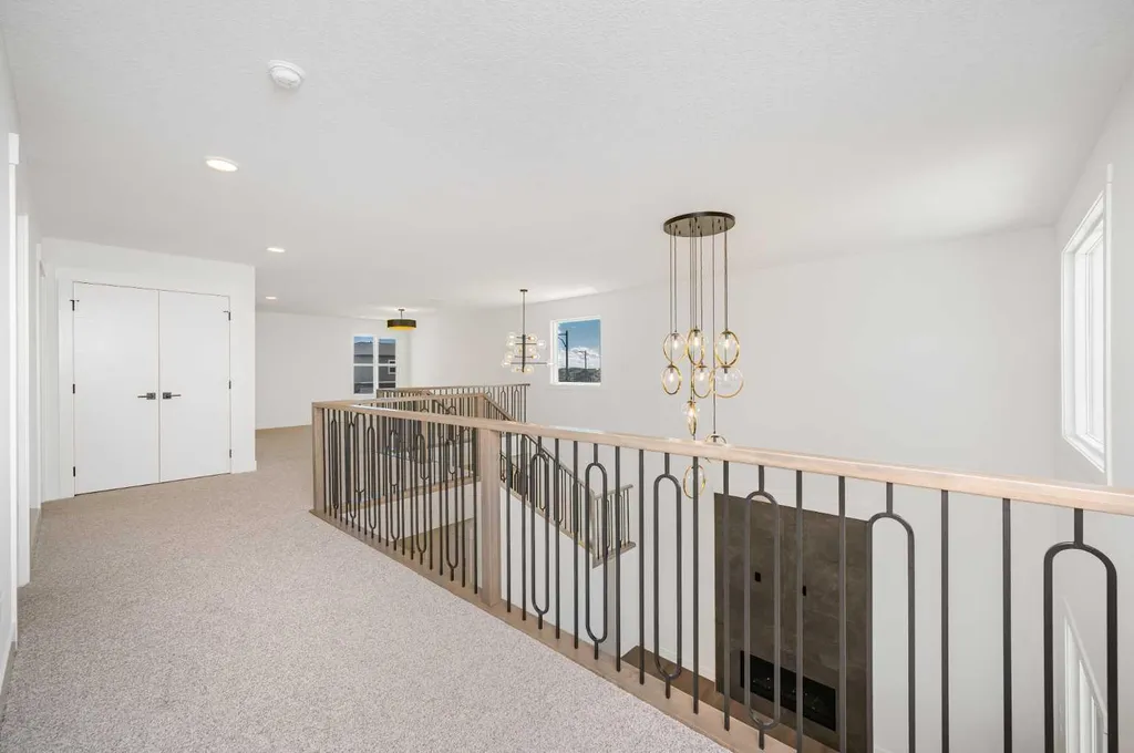 16 Waterford Place Chestermere AB T1X 3B3