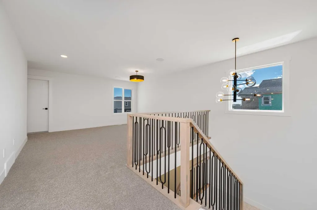 16 Waterford Place Chestermere AB T1X 3B3
