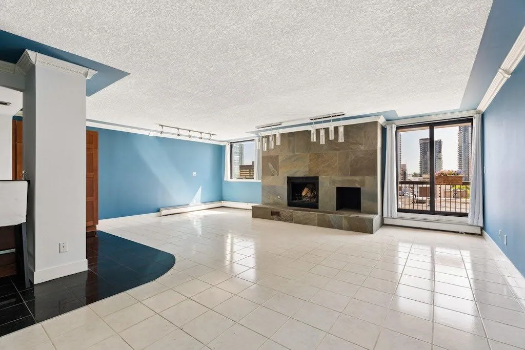 215 14 Avenue SW Calgary AB T2R0M2
