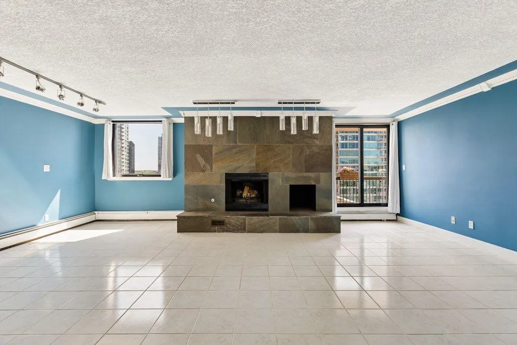 215 14 Avenue SW Calgary AB T2R0M2