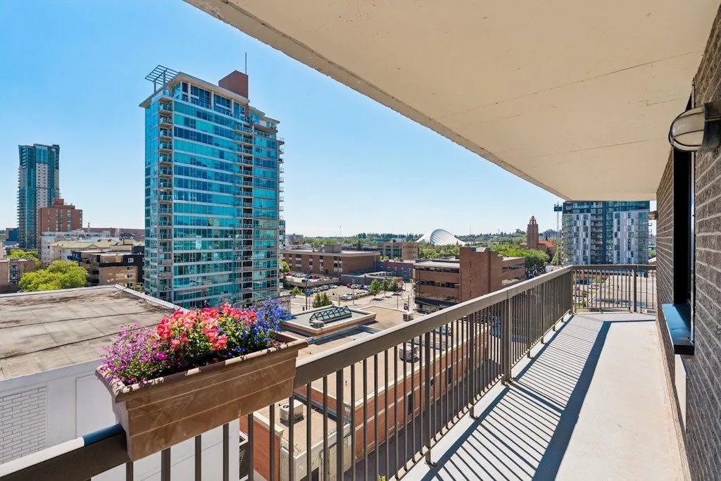 215 14 Avenue SW Calgary AB T2R0M2