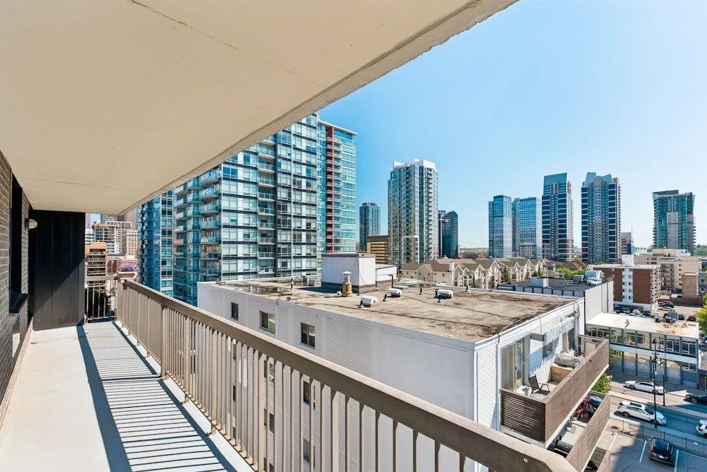 215 14 Avenue SW Calgary AB T2R0M2