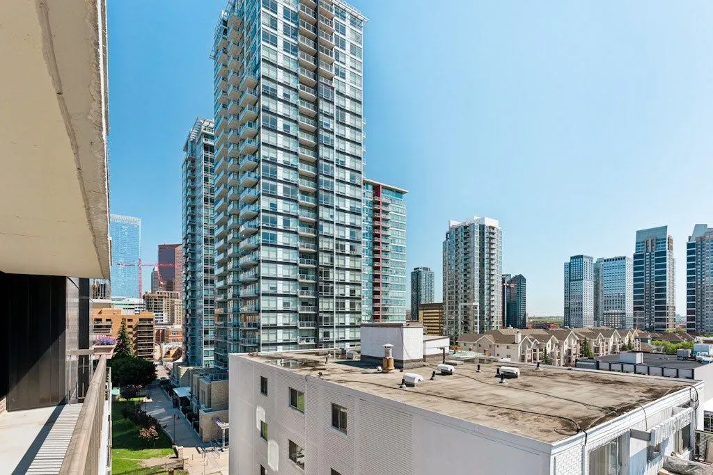 215 14 Avenue SW Calgary AB T2R0M2