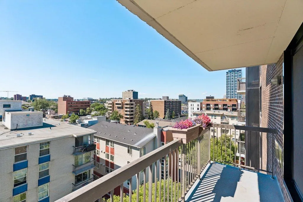 215 14 Avenue SW Calgary AB T2R0M2